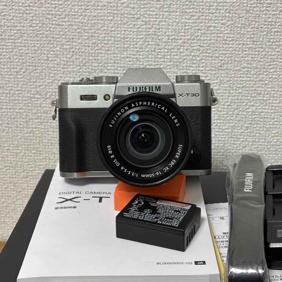 Fujifilm X-T30 ミラーレス一眼 カメラ