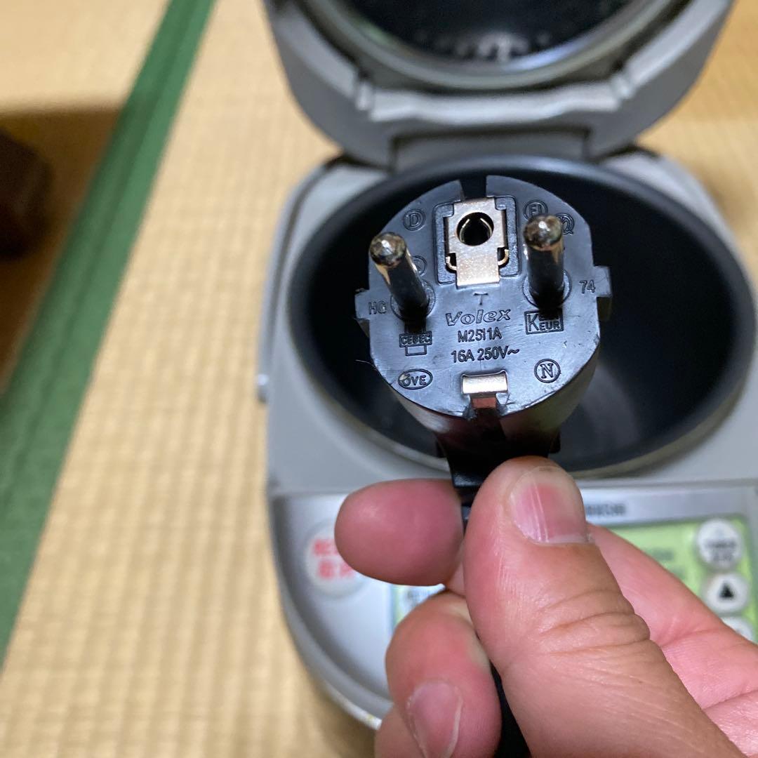 ZOJIRUSHI 豪熱沸とうIH 極め炊き　5合炊き　海外用Cプラグ　250V