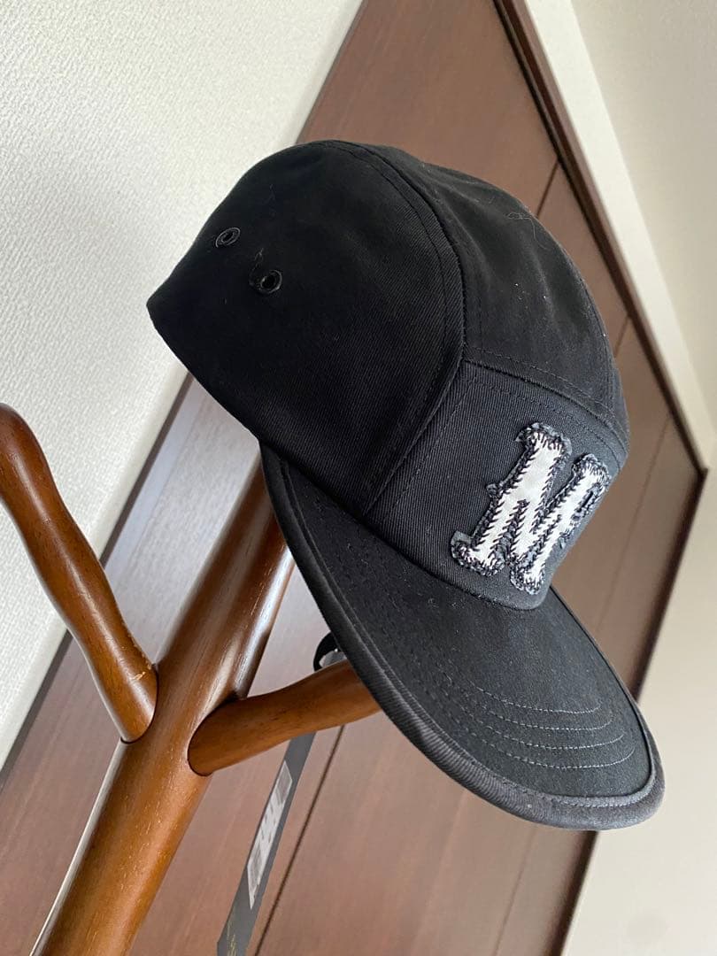 MONCLER ブラック　キャップ 新品タグ付き