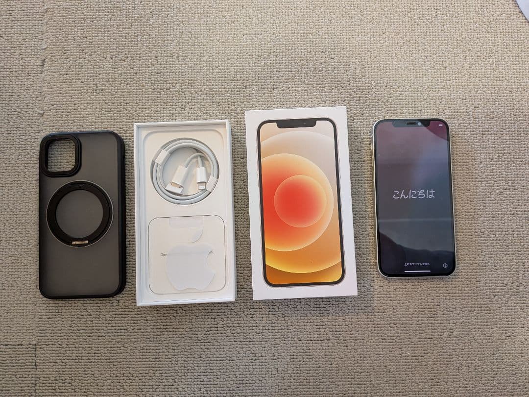 iPhone 12 64GB ホワイト バッテリー79%