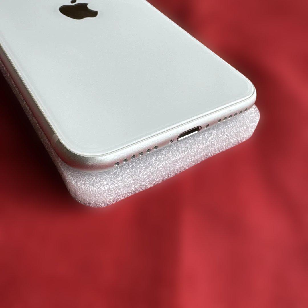 iPhone SE 第2世代 64GB SIMフリー 美品