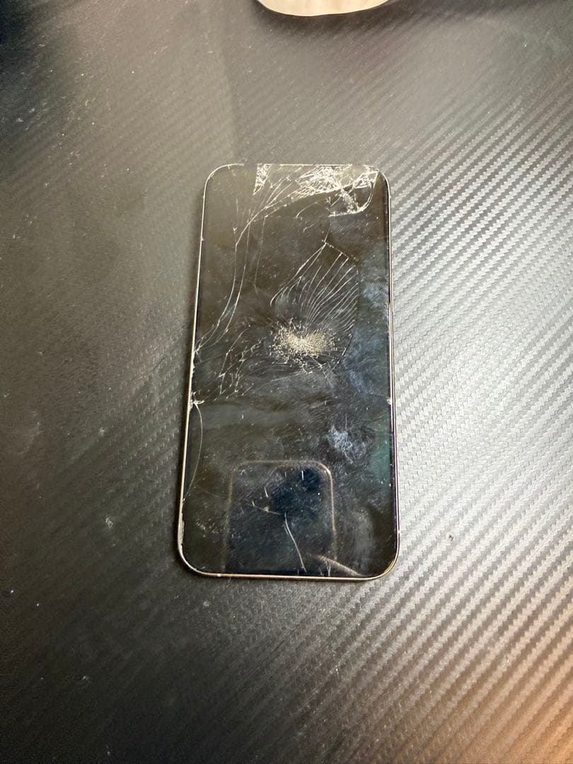 ア*ル様 Apple iPhone 15 Pro max ジャンク品