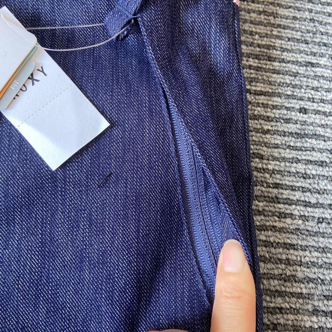 新品・未使用⭐️ROXY スノボウェア　蜷川実花　上下セットXS ボトムS