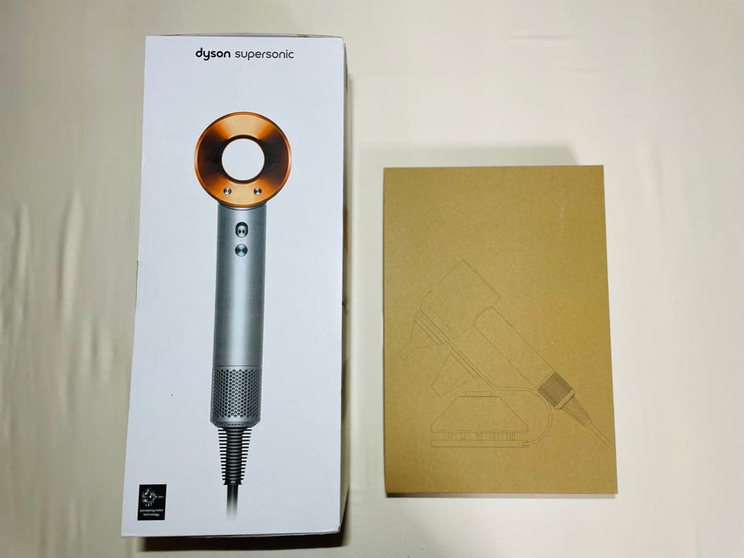 dyson supersonic ダイソン　スーパーソニック　ヘア　ドライヤー