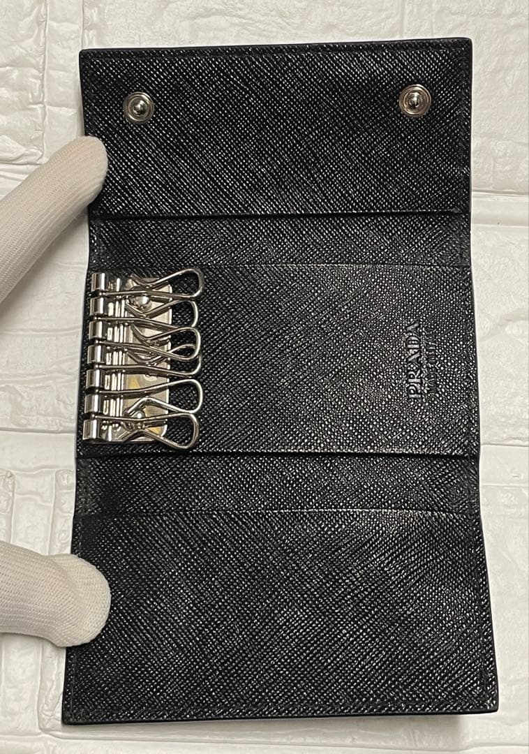 【良品】PRADAプラダ　キーケース　❤︎