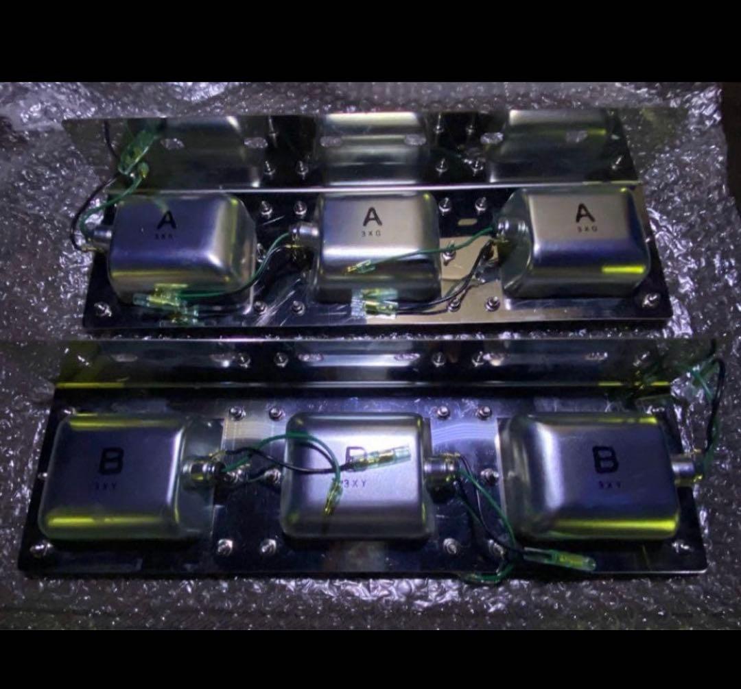 カ*ズ様 新品未使用KOITO小糸バス用ウインカー 3連ステー付きアンバーレンズ