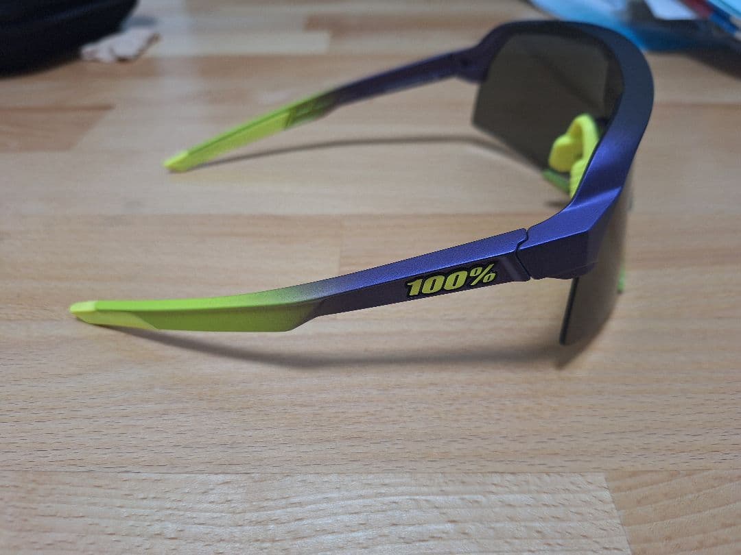 100% サングラス