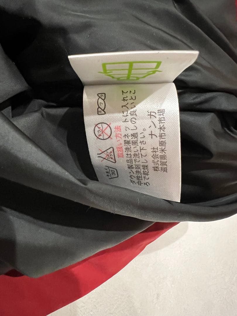 NANGA 日本製 旧ロゴ フードダウン L レッド