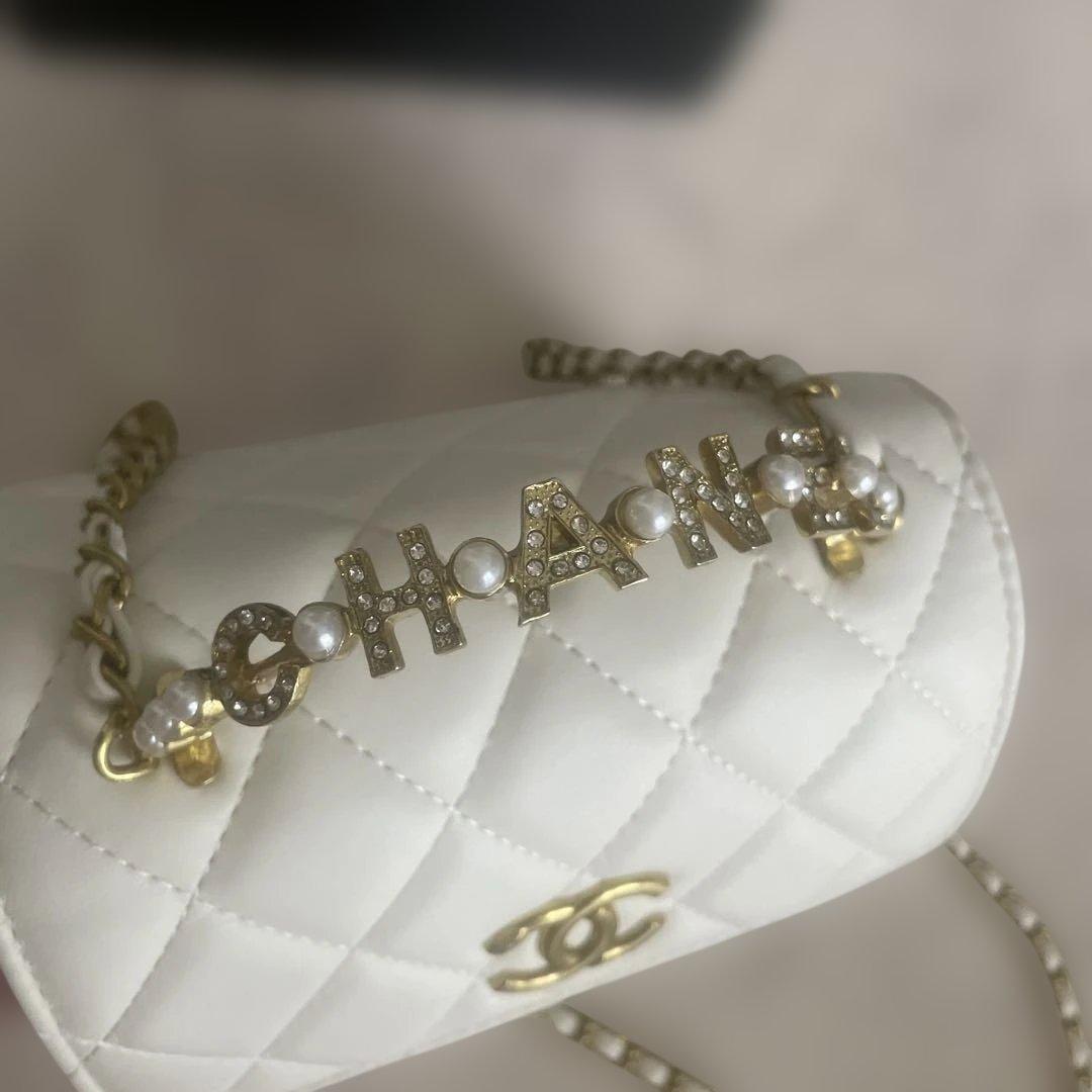 CHANEL ノベルティ　ホワイト キルティング バッグ