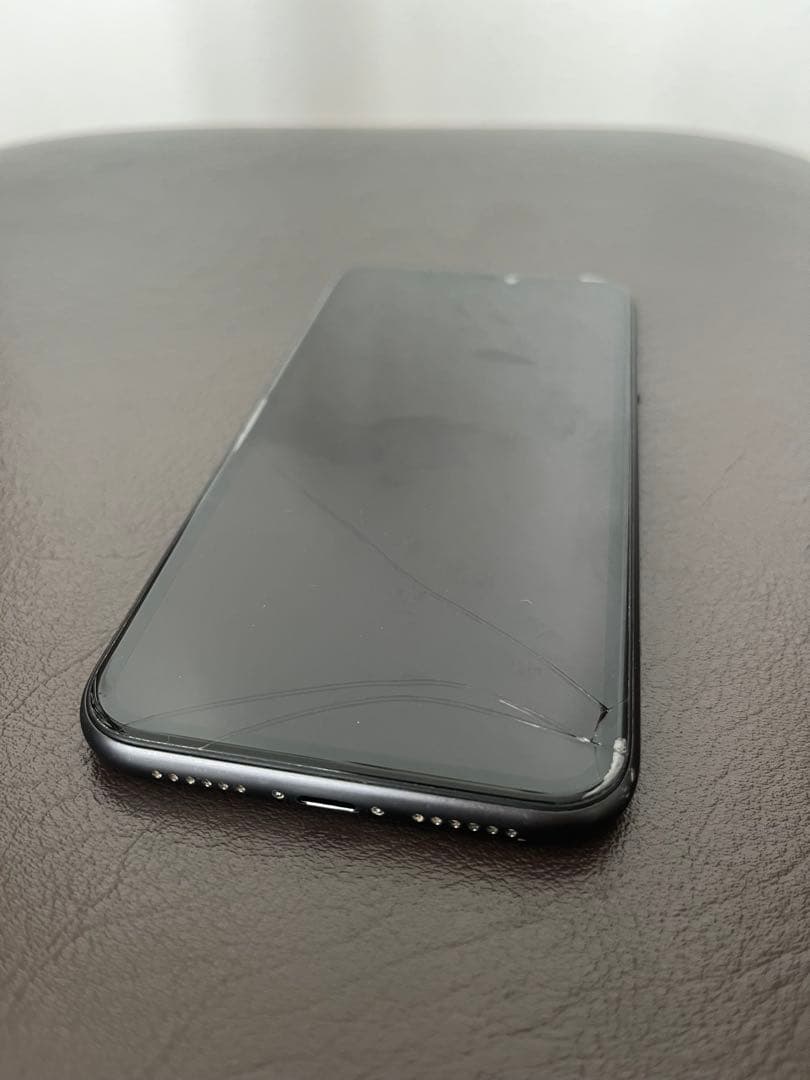 iPhone 11 本体　128GB ブラック　初期化済み