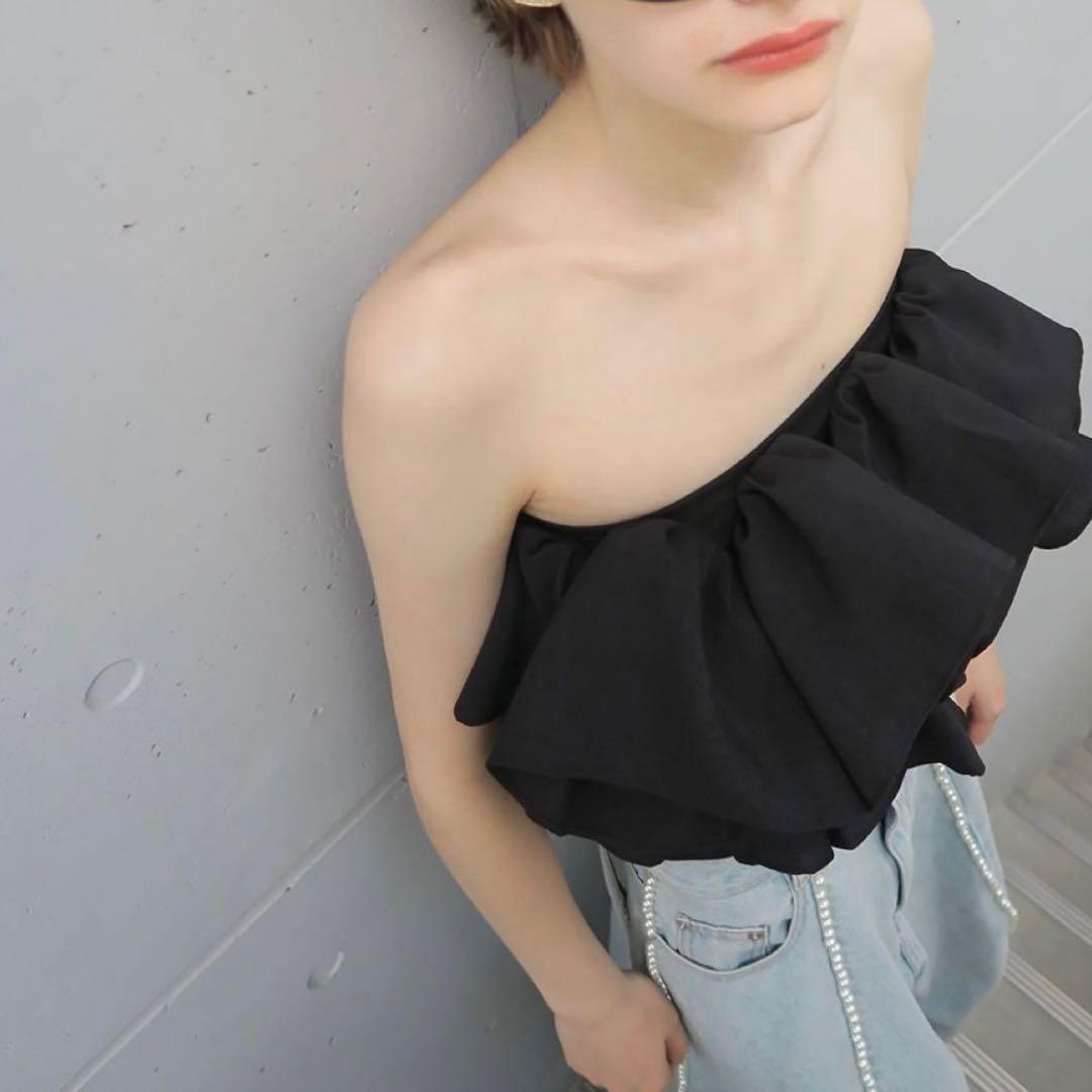 美品　アモマ　AMMOMA　RUFFLE BUSTIER　ビスチェ　F　ブラック