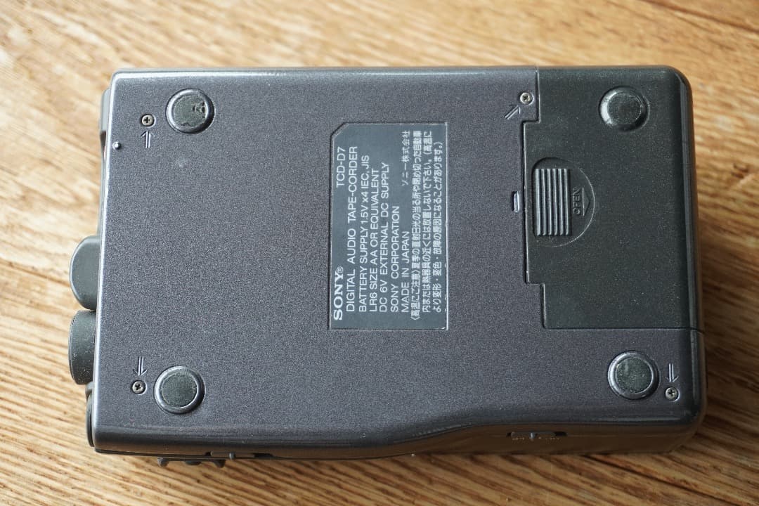 【週末限定値下げ中】SONY TCD-D7 DAT（ジャンク品・一部動作可能）