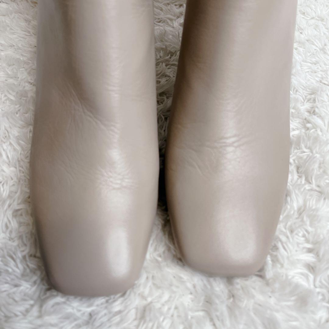 極美品 ダイアナ べージュ ショートブーツ サイドジップ スクエアトゥ 23.5