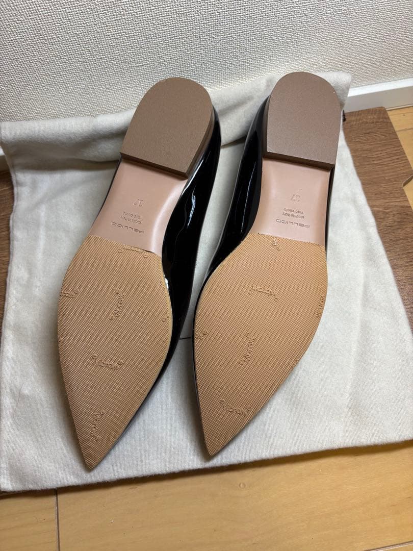 PELLICO ブラック フラットシューズ