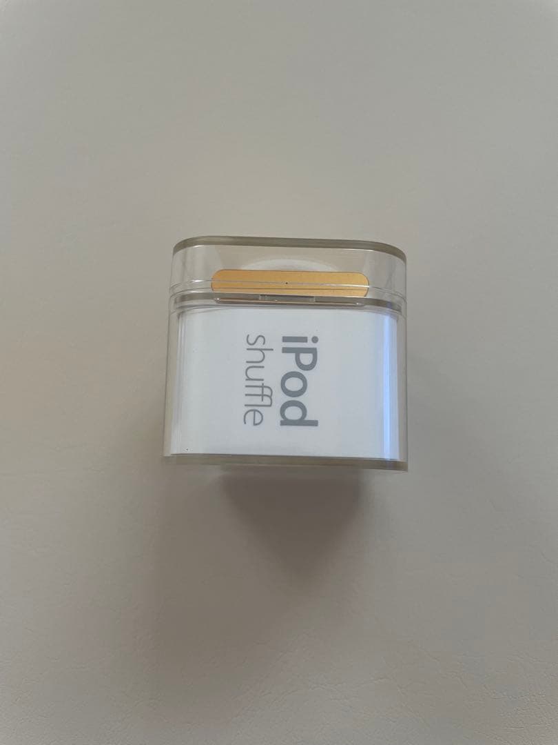 Apple iPod Shuffle オレンジ　MC749J/A 未使用