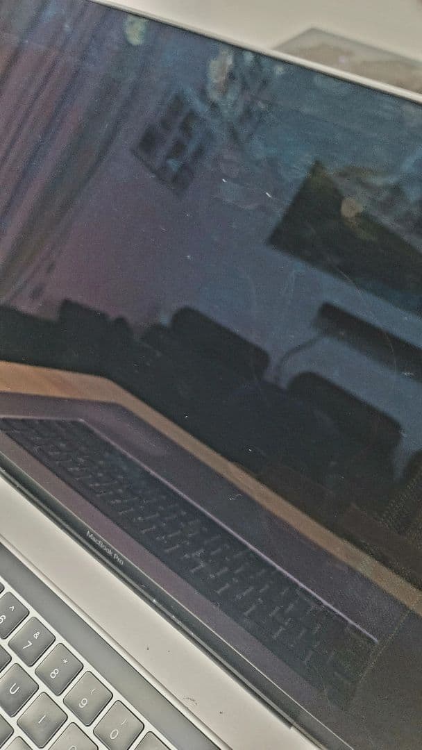 MacBook本体 MacBook Pro 16 2019 Core i9 / 32GB / 1TB