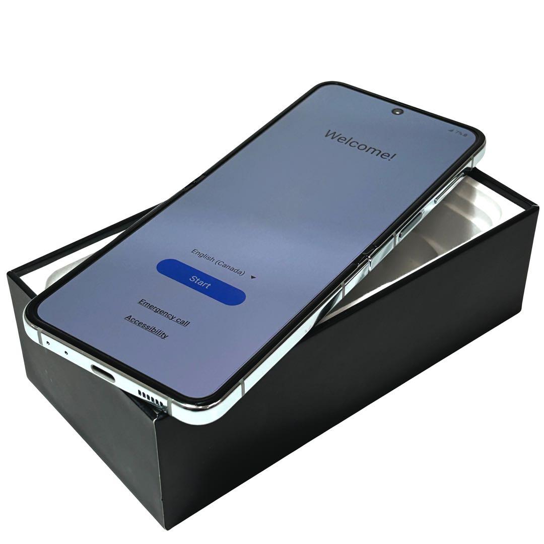 【超美品】Galaxy Z Flip5 256GB｜SIMフリー｜SC-54D