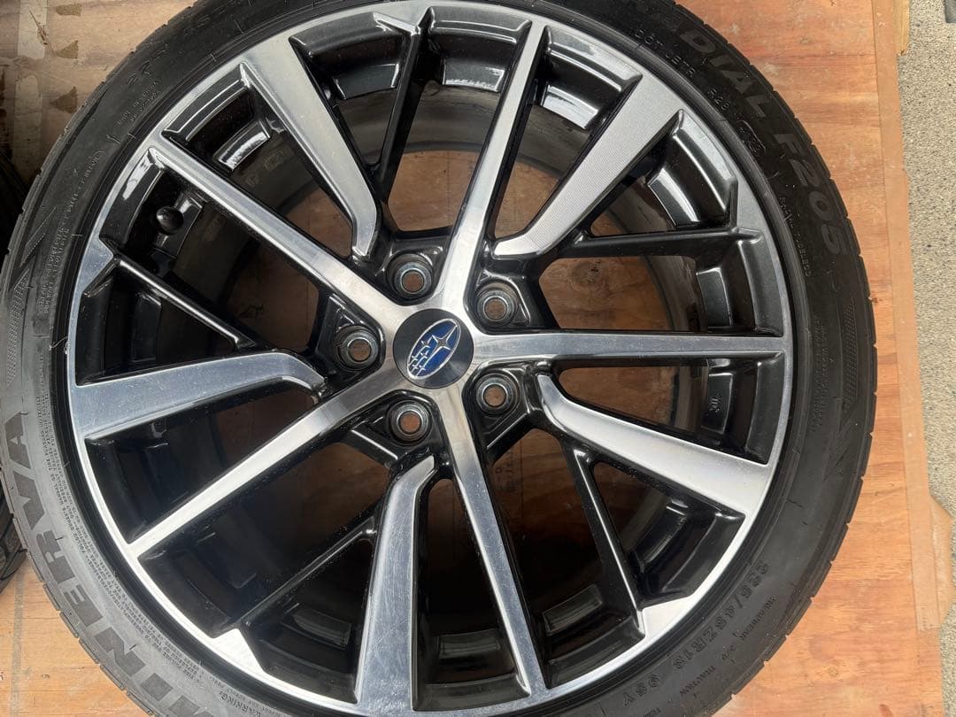 WRXS4 vbh 純正ホイール　タイヤセット送料込　美品