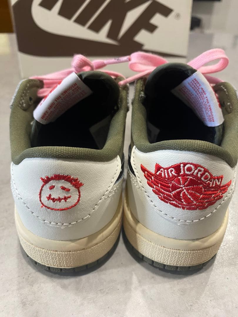 スニーカー Nike Air Jordan 1 Low