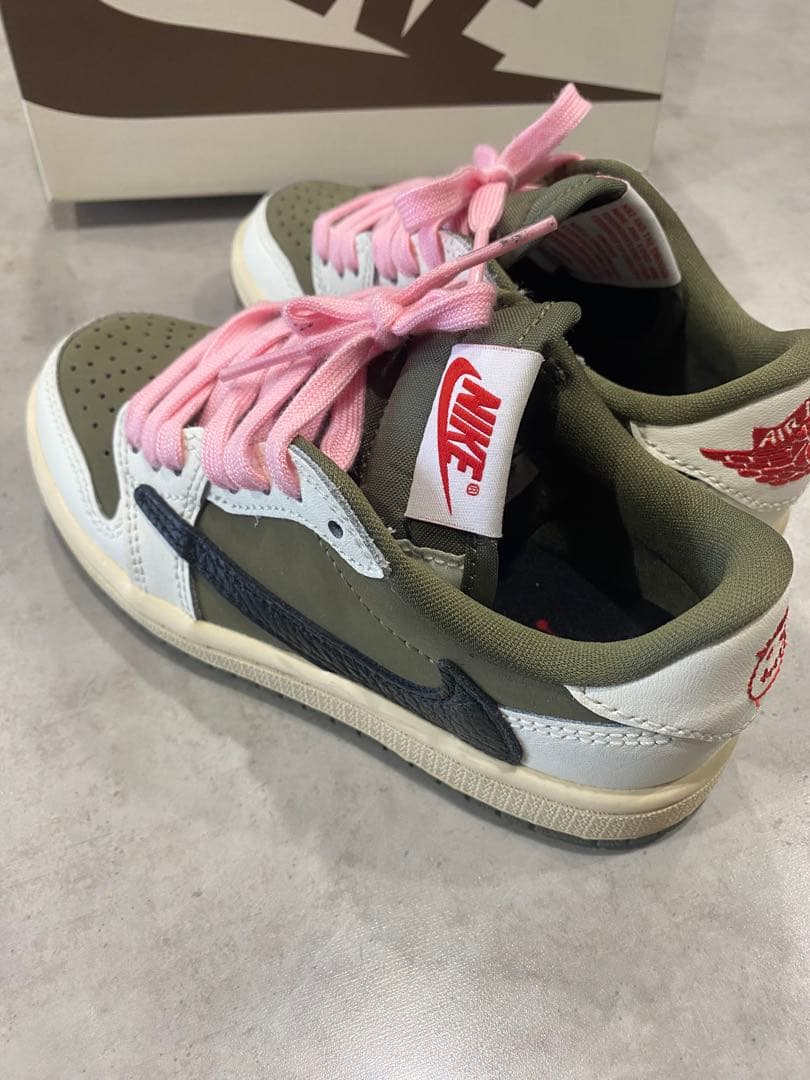 スニーカー Nike Air Jordan 1 Low