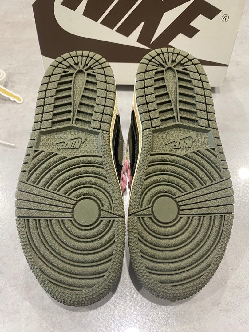 スニーカー Nike Air Jordan 1 Low