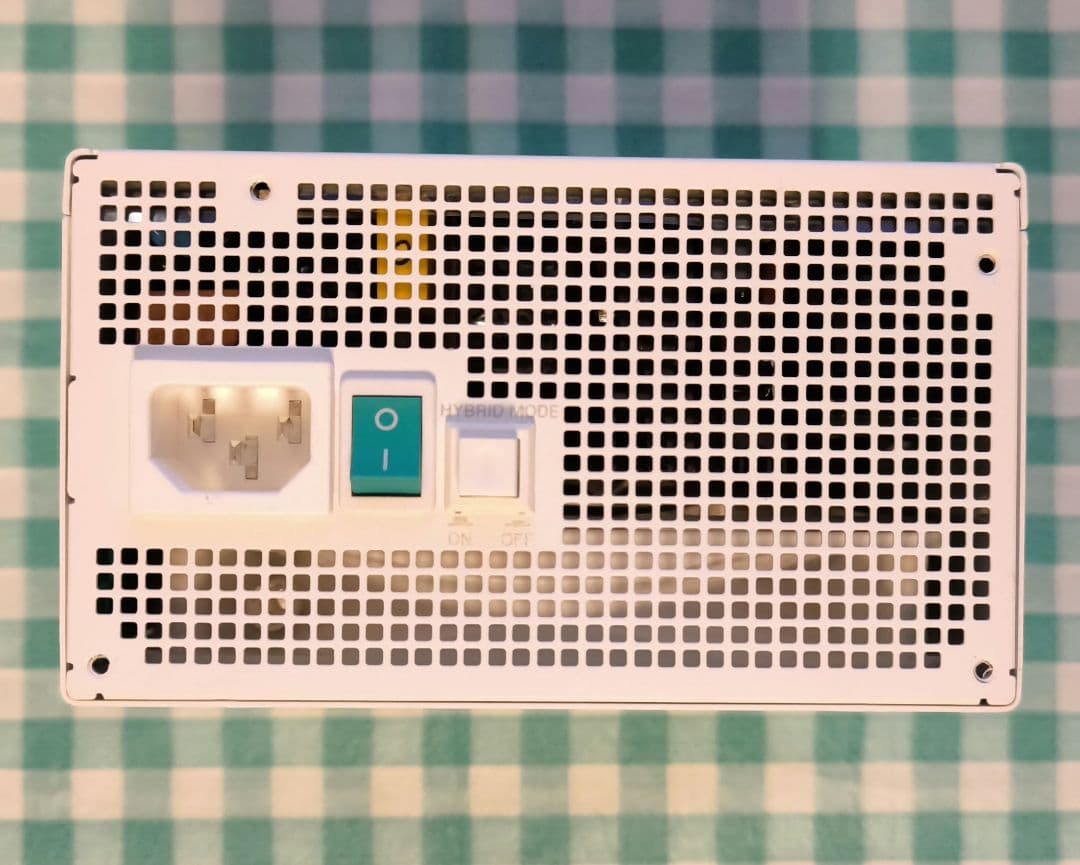 DEEPCOOL PX850G WH フルモジュラー電源 850W。