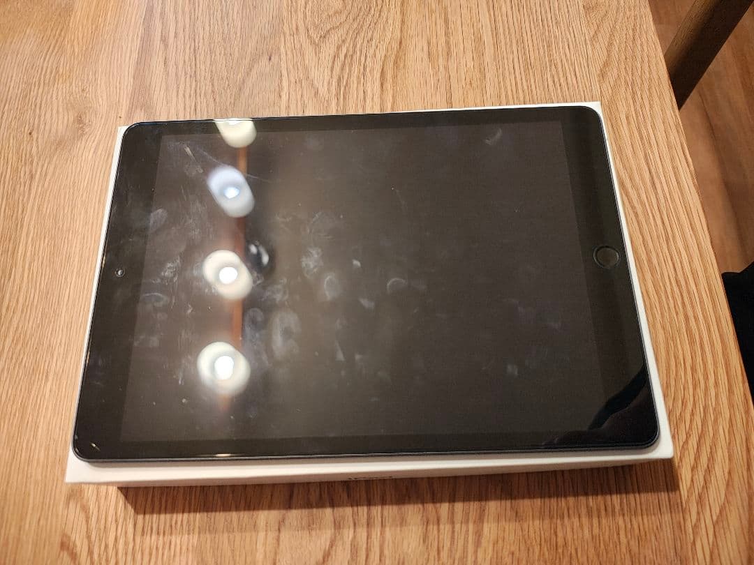 Apple iPad 第7世代（2019年モデル）32GB