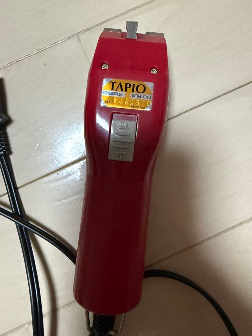 スピーディク　電動バリカン　レッド　替刃付き