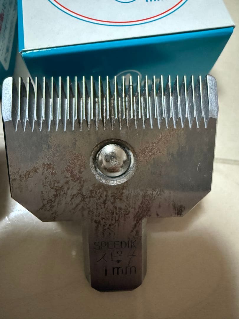 スピーディク　電動バリカン　レッド　替刃付き