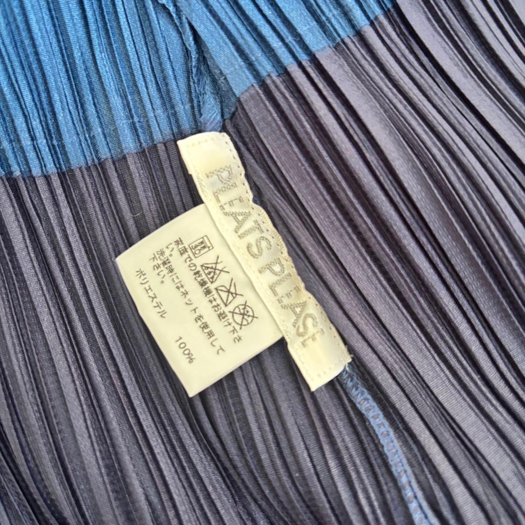 極美品 プリーツプリーズ イッセイミヤケ ジップアップパーカーフーディー長袖