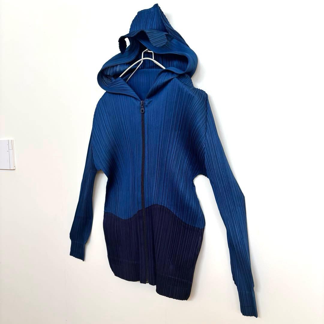 極美品 プリーツプリーズ イッセイミヤケ ジップアップパーカーフーディー長袖