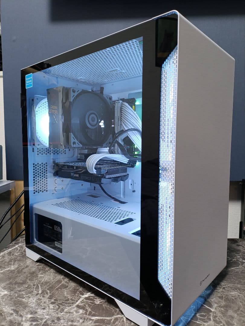 動作快適！Ryzen5搭載ゲーミングパソコン ホワイト