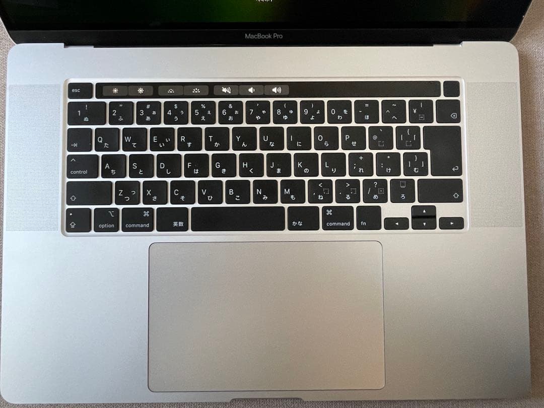 Apple MacBook Pro 2019 16インチ i7