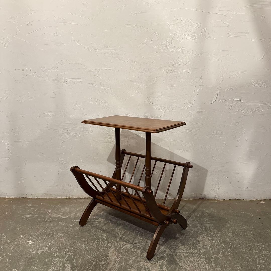 年末年始saleヴィンテージ　木製サイドテーブル　マガジンラック付き