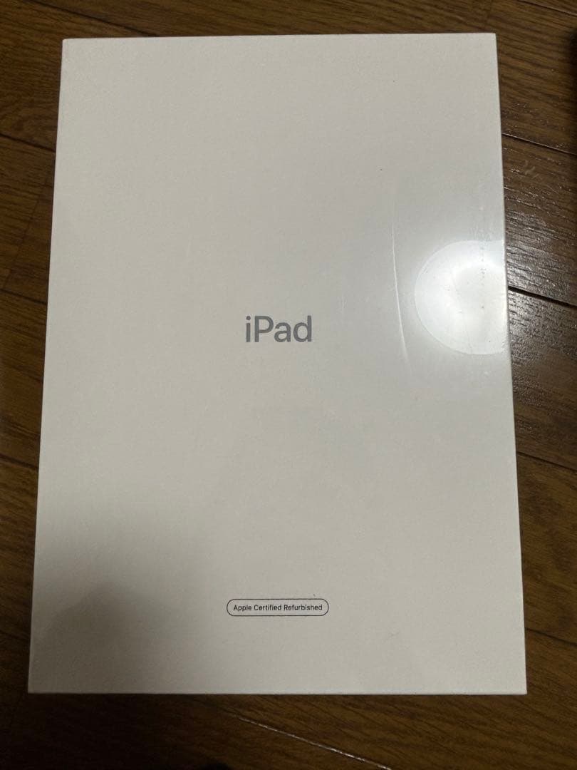 ゆ*ん様 【新品未開封】iPad第7世代32GBWi-Fi スペースグレー シュ