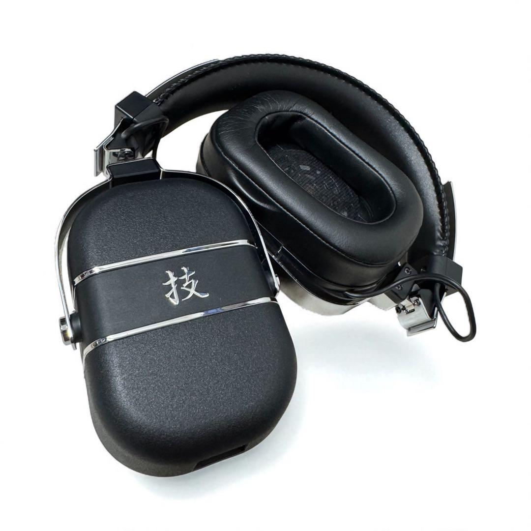 美品 BOSS WAZA-AIR ワイヤレスヘッドホン 技 付属品完備