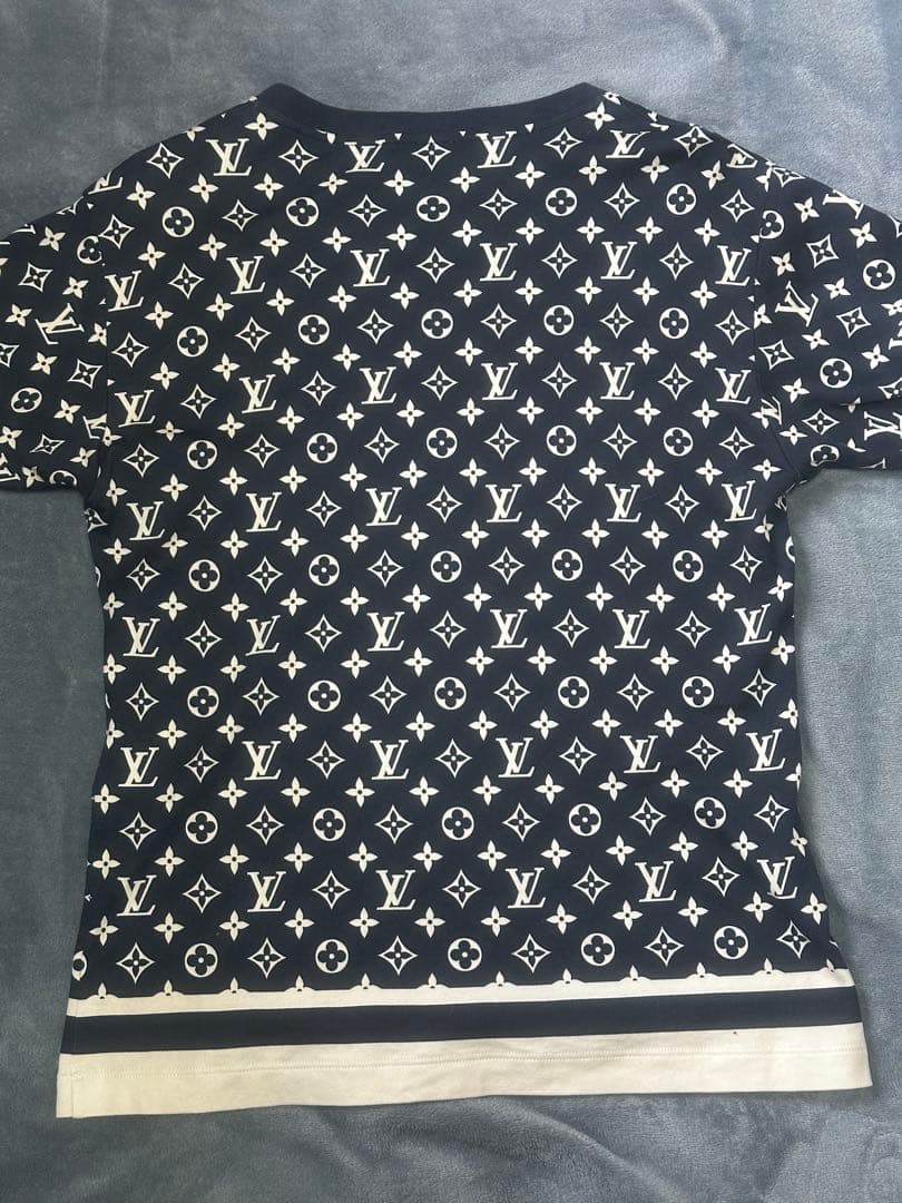 ルイヴィトンTシャツ 【値下げ価格】