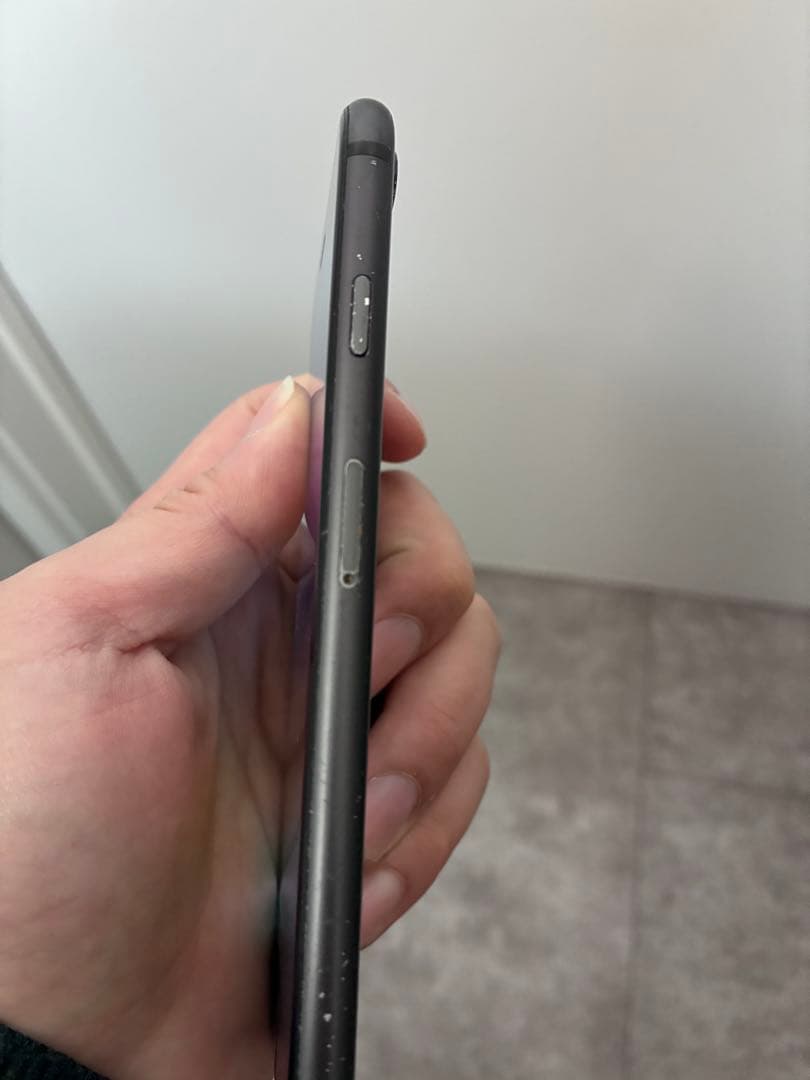 iPhone 8 本体 64GB 初期化済み SIMフリー