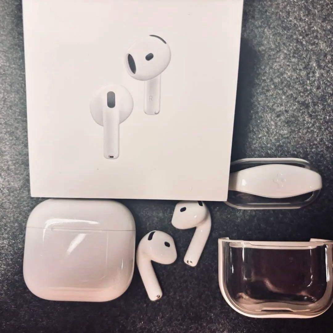 AirPods 4 本体 ホワイト 充電ケース付き