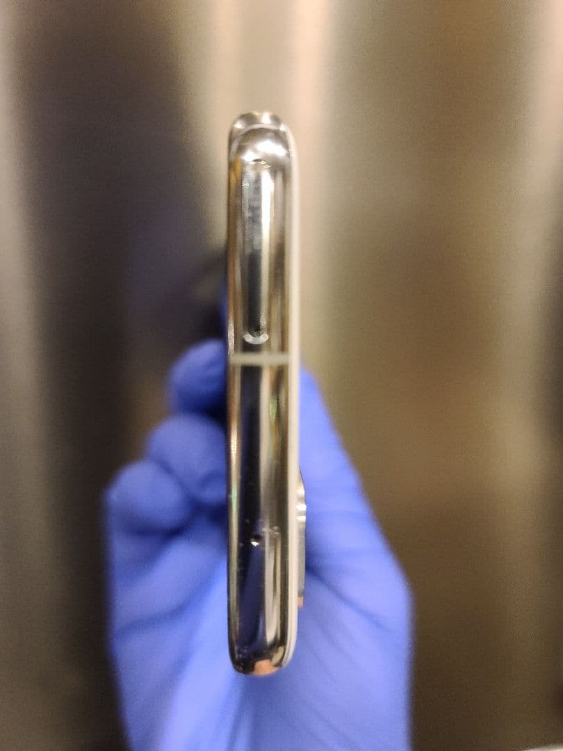 セ*コ様 a*i様 Galaxy S20 5G 本体 とケースおまけ。