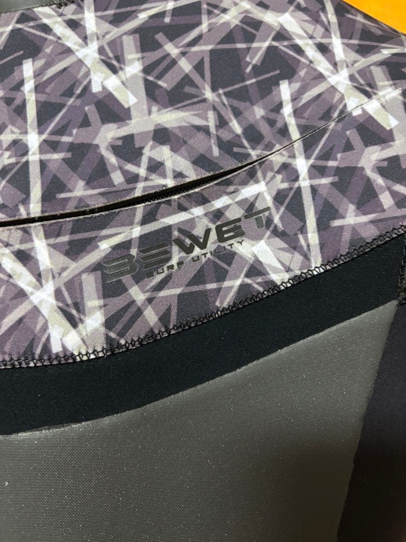 ※タンクBE WETセミドライウェットスーツ