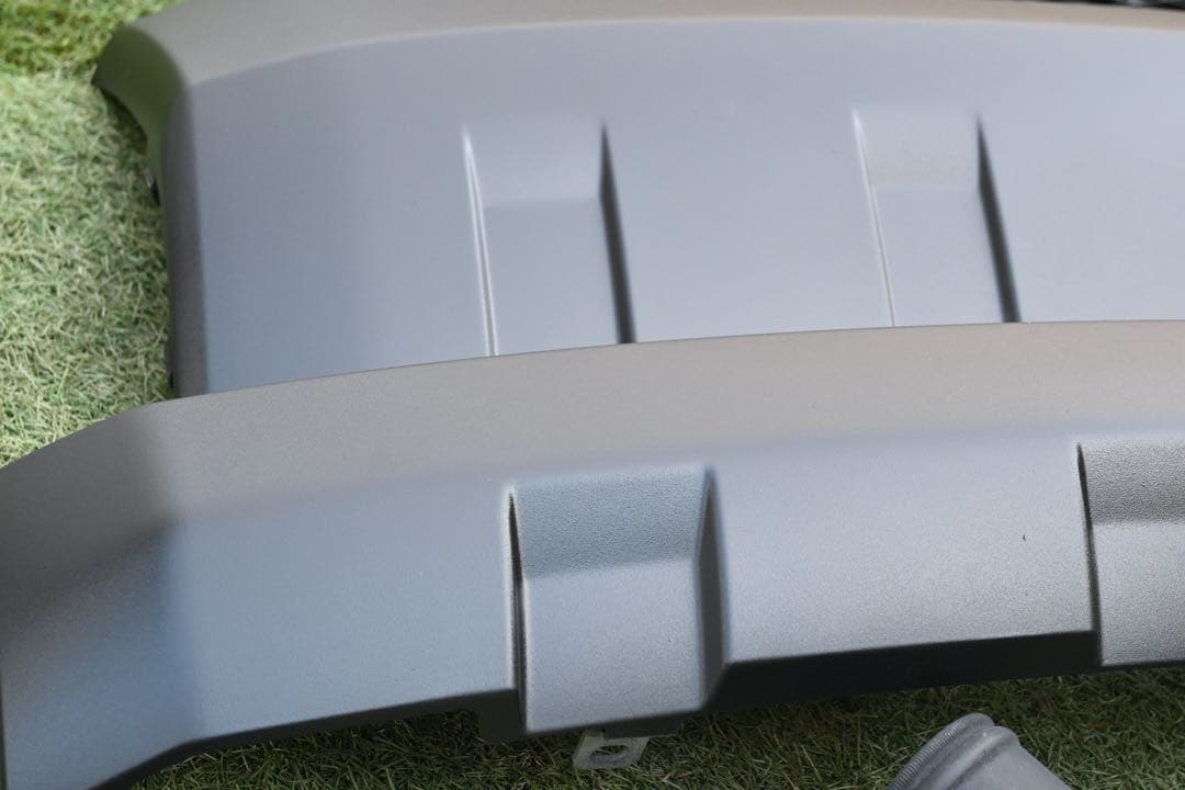 デリカd5 前期　リアバンパー　ラプターライナー塗装　塗装後未使用