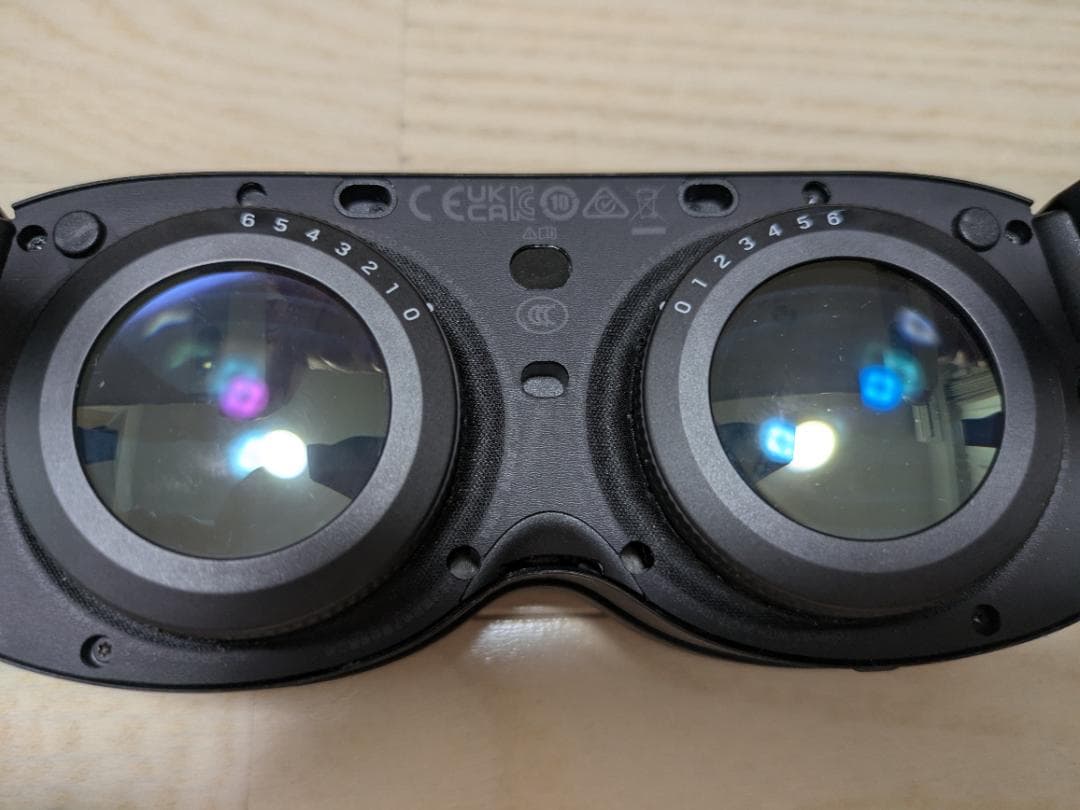 HTC VIVE XR Elite デラックスパック、フェイシャルトラッカー付き