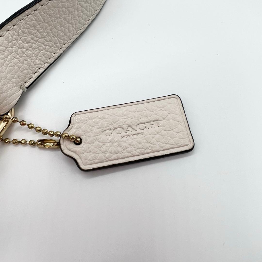 極美品✨コーチ　COACH　ボディバッグ　シボ革　ホワイト　ウエストバッグ