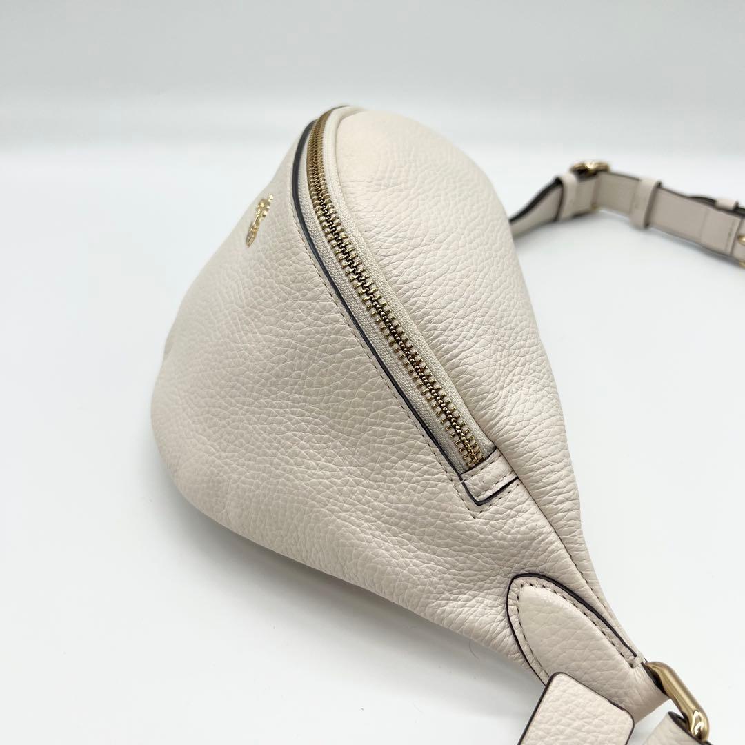 極美品✨コーチ　COACH　ボディバッグ　シボ革　ホワイト　ウエストバッグ