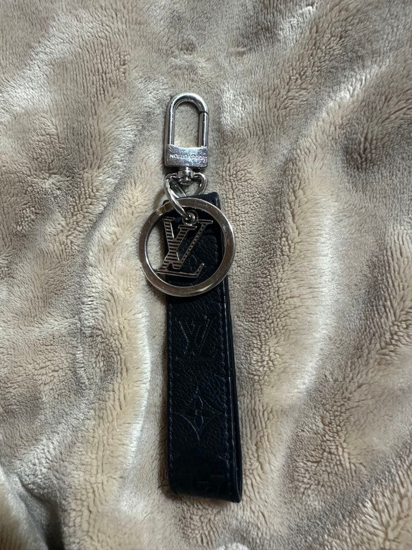 ルイ・ヴィトン ブラックレザー キーホルダー