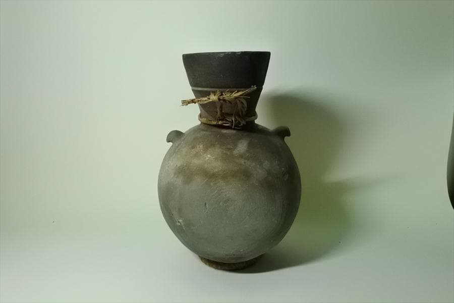 須恵器　アンティーク　骨董品　蔓　掛花生　落とし付