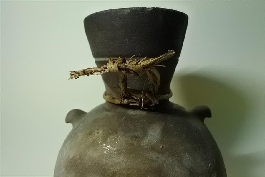 須恵器　アンティーク　骨董品　蔓　掛花生　落とし付