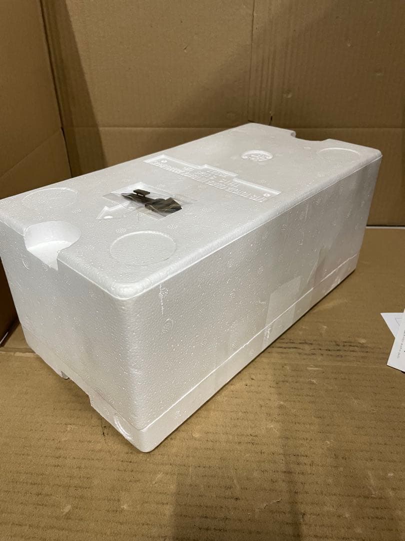 オートアート リフトバック 2000GT 1973 ターコイズブルー・メタリック