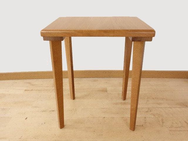 北海道手作り家具　ナラ材　 ミニテーブル 花台ミニデスク　高さ６０ｃｍ